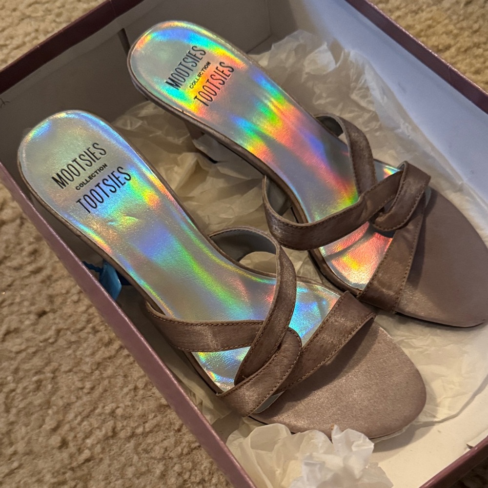 Mootsies Tootsies Iridescent Insole Mauve Strap Heeled Sandals